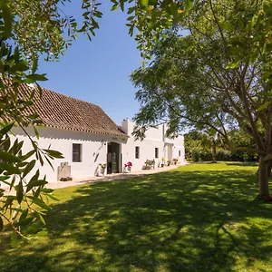 https://cortijo-el-indiviso.es-andalucia.com